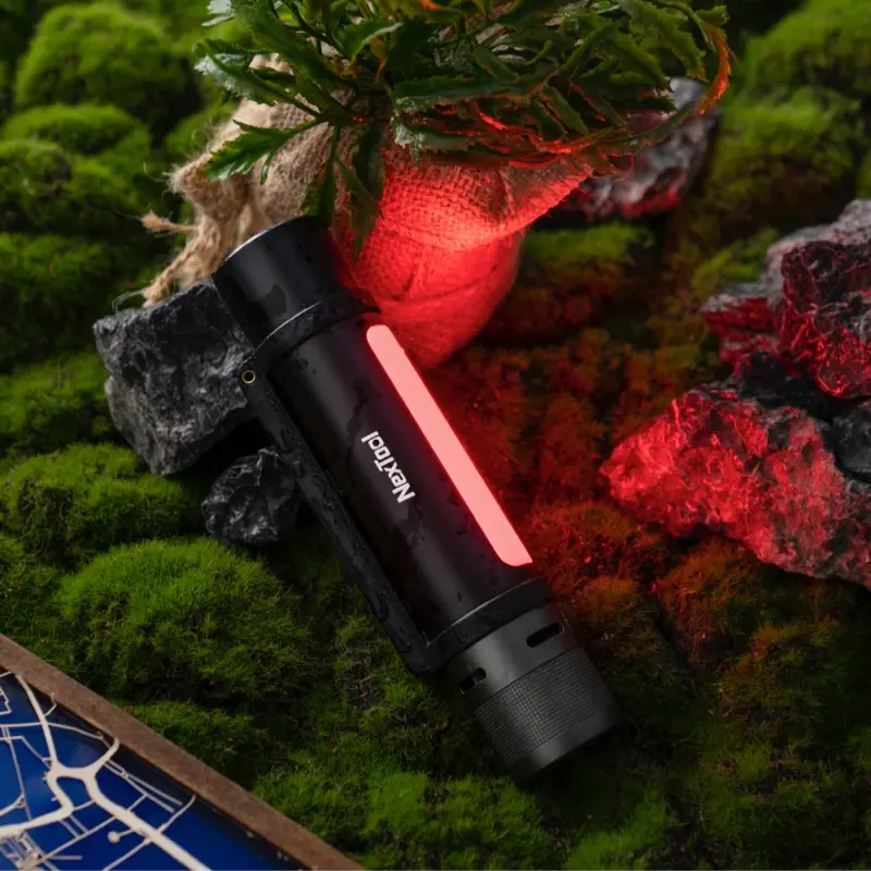 Outdoor 6-in-1 Thunder Flashlight 1000lm Cool Gadget